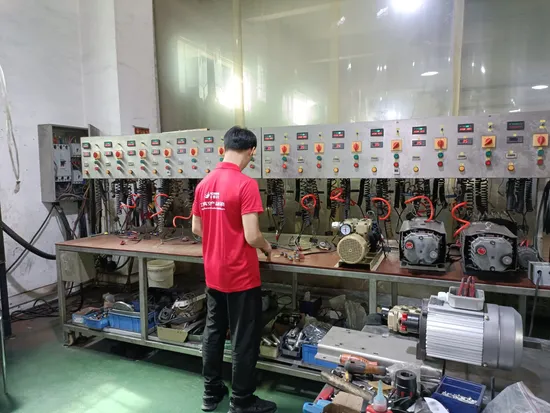 High Pumping Speed 500m³ /H Roots Booster Vacuum Pump Rtow500 for Vacuum Pump System Wordfik Brand